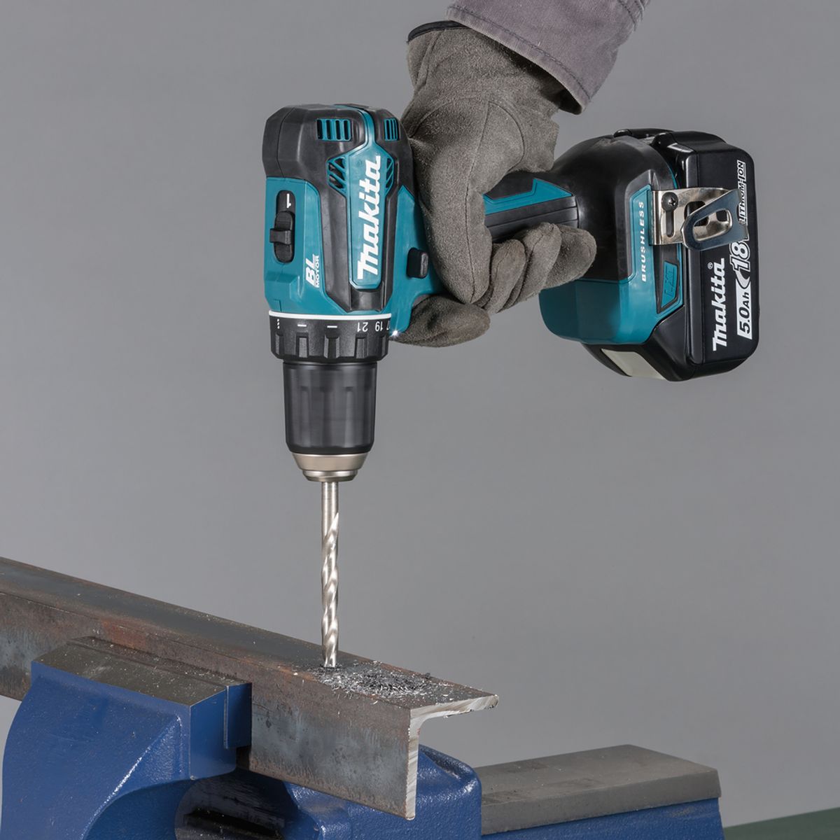 Makita Borskrutrekker 18V LXT ® DDF485RTJ