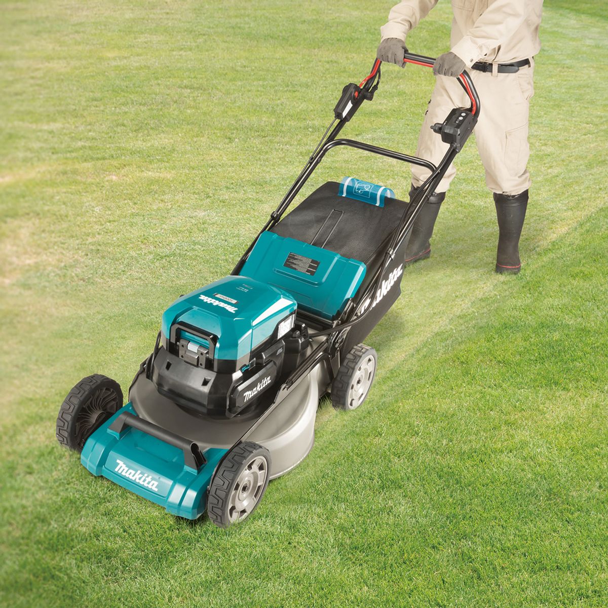 Makita Gressklipper 18V LXT ® x 4 / 40V Max XGT ® 53 cm 60 L LM001CZ