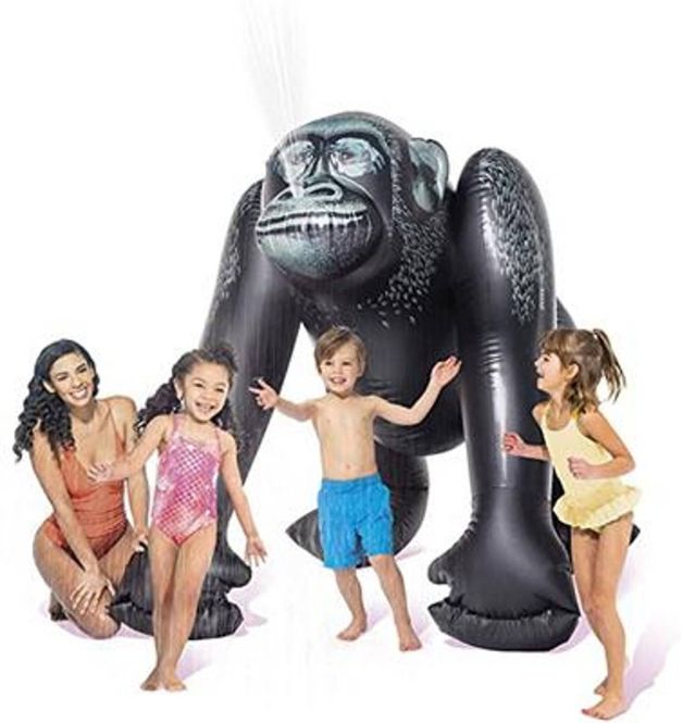 Hovedbilde Gigantisk Vannsprutende Gorilla - Sommerens ...