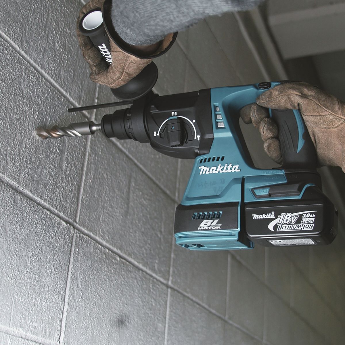 Makita Borhammer 18V LXT ® SDS-Plus DHR242ZJW