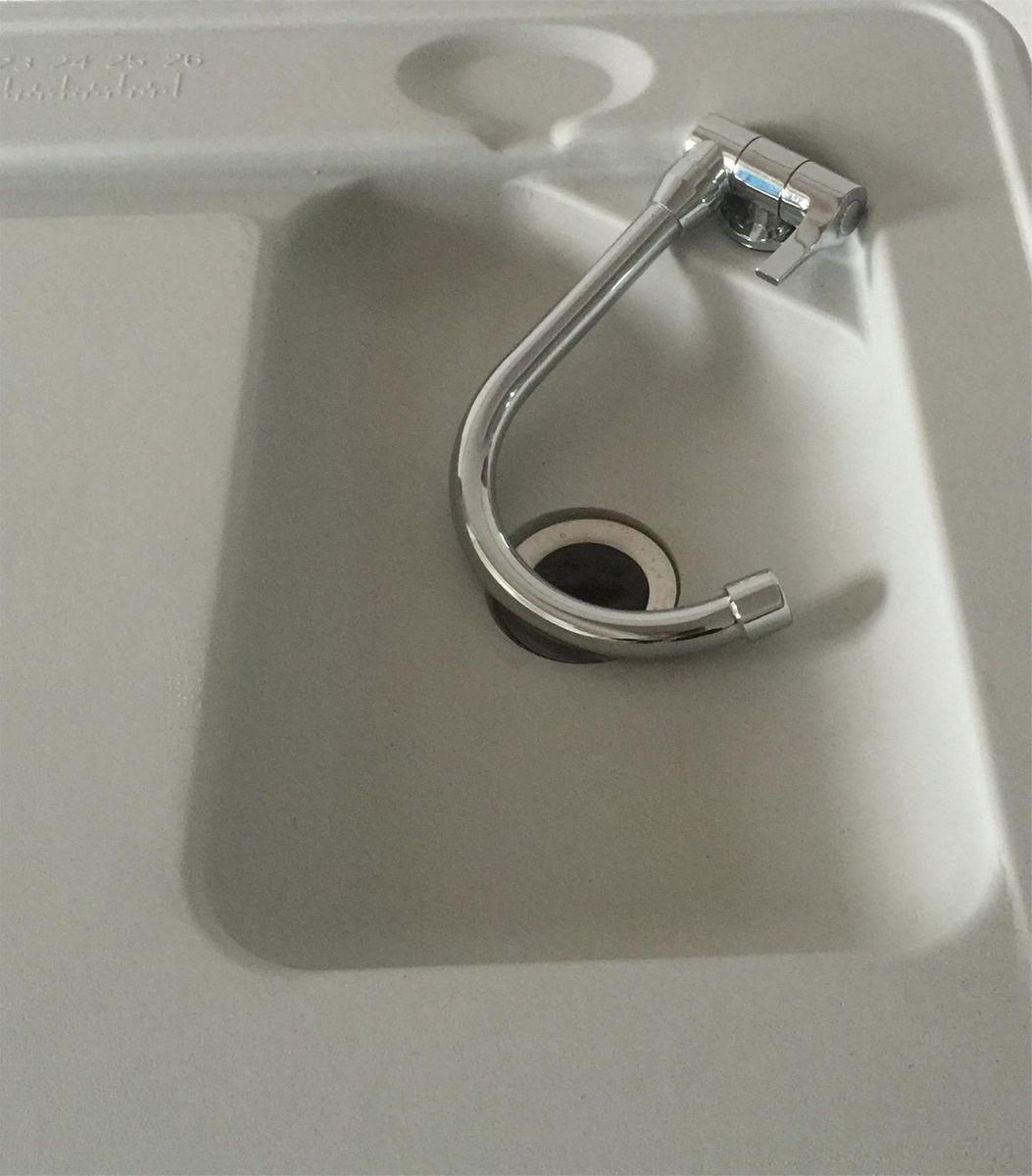 Utekjøkken - Sløyebord - Slaktebord - komplett med vask og armatur - Sammenleggbar