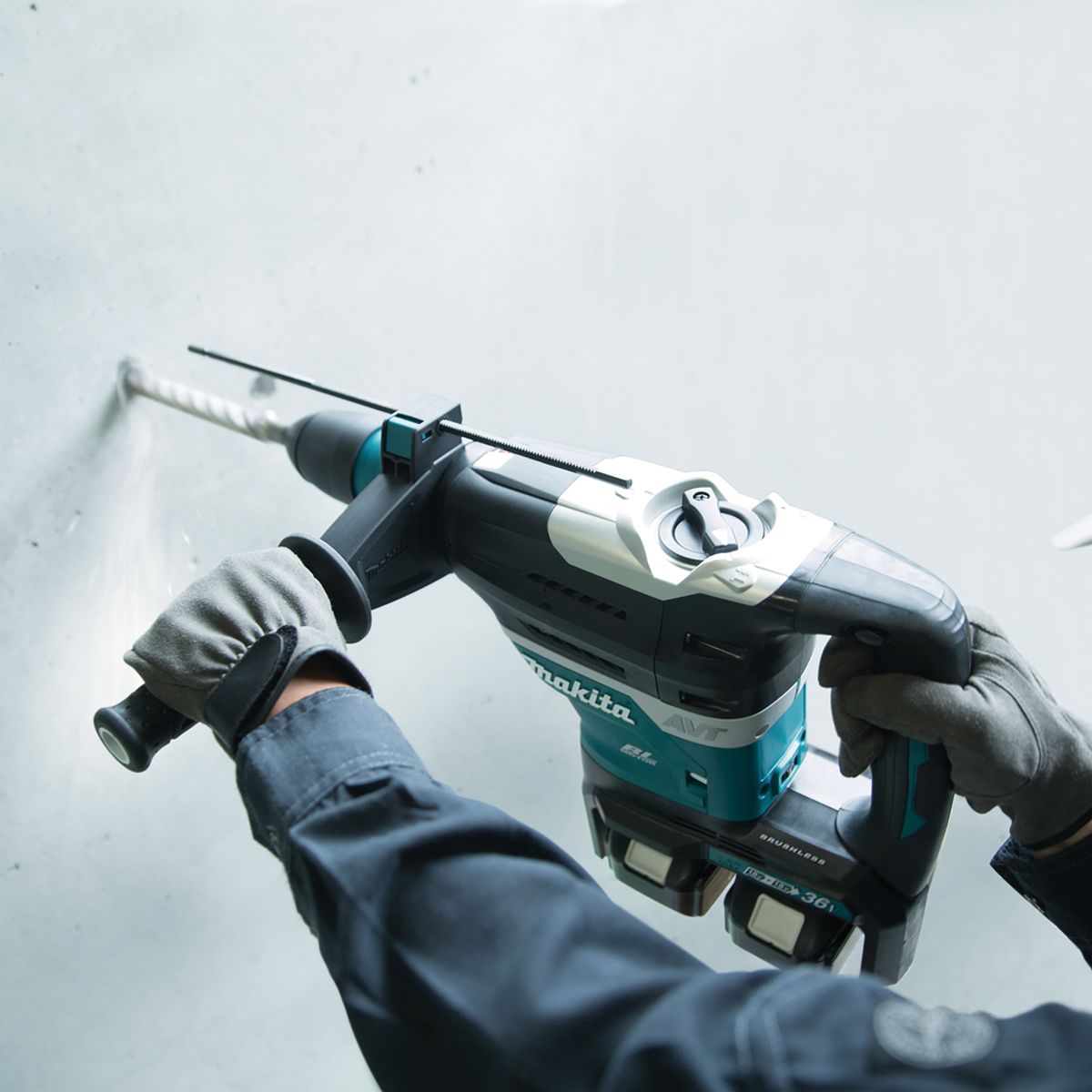 Makita Kombihammer 2x18V LXT ® SDS-Max DHR400ZKU
