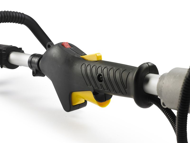 Bensindrevet 4-i-1 Multimaskin 33cc - Gresstrimmer, Ryddesag, Hekksaks & Grensag -  Texas BCU33M
