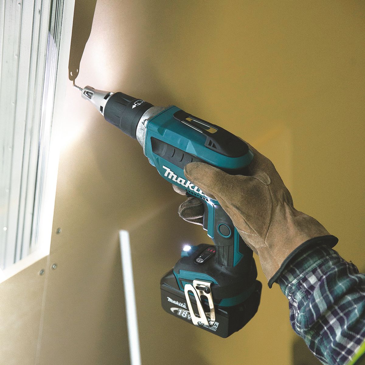 Makita Skrumaskin 18V LXT ® 1/4